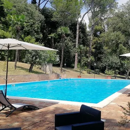 דירה Heritage In With Garden