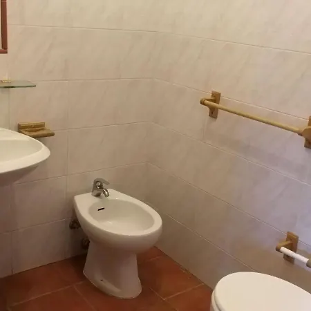 דירה Heritage In With Garden Treia